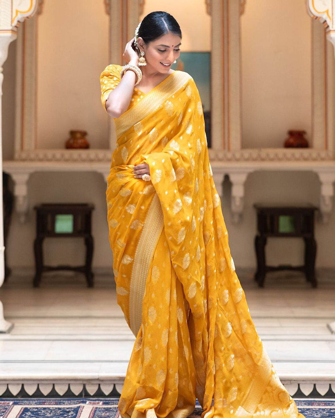 Beautiful Lichi Silk Saree With Jacquard Work